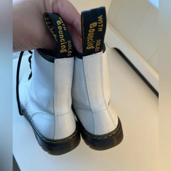 Dr.martens zavala Smooth Leather Lace Up Boots size 7