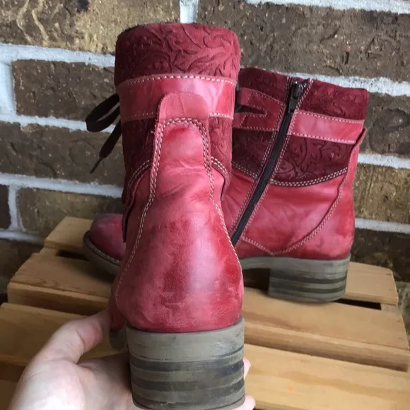 Dromedaris Kara Print Burgundy Leather Lace Up Boots