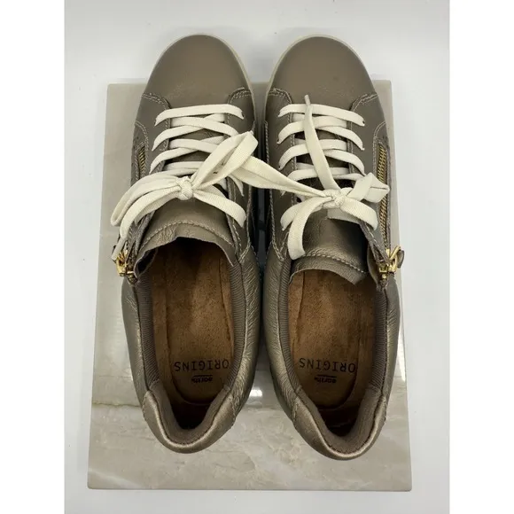 Earth Origins Womens Etta Platinum Metallic Leather Zip Shoes Size 7.5W Comfort