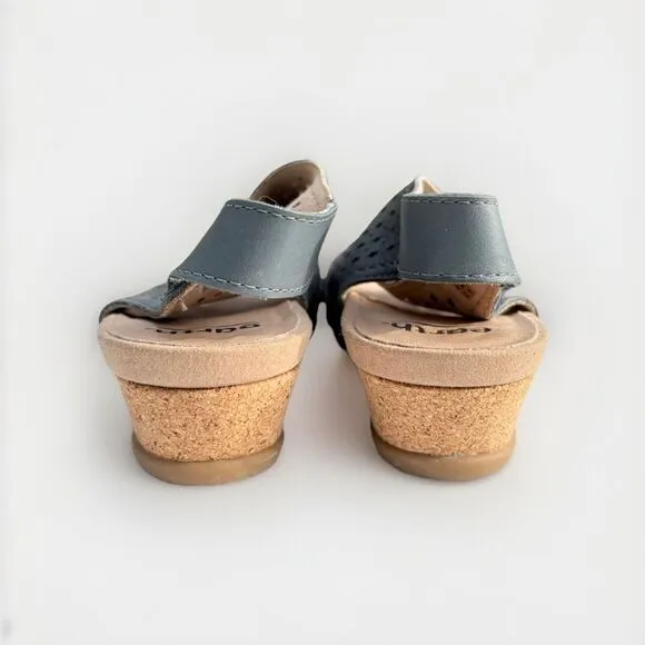Earth Pisa Galli Women's Wedge Sandal Shoes Sz 9.5M Perforated Leather Lake Blue
