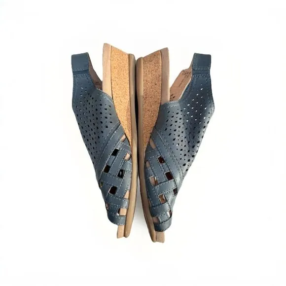 Earth Pisa Galli Women's Wedge Sandal Shoes Sz 9.5M Perforated Leather Lake Blue