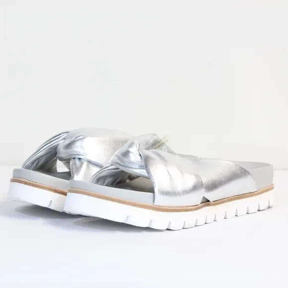 Earth Women's Maple Castine Silver Metallic Leather Twisted Knot Sandal NWT