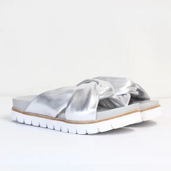 Earth Women's Maple Castine Silver Metallic Leather Twisted Knot Sandal NWT