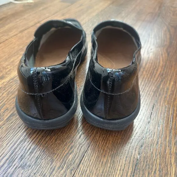Easy Spirit Avienta Black Patent Leather Loafers 9.5 NWOB