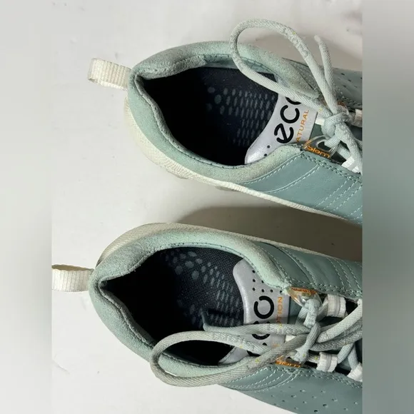 ECCO Biom C Low Women's Leather Outdoor Sneakers