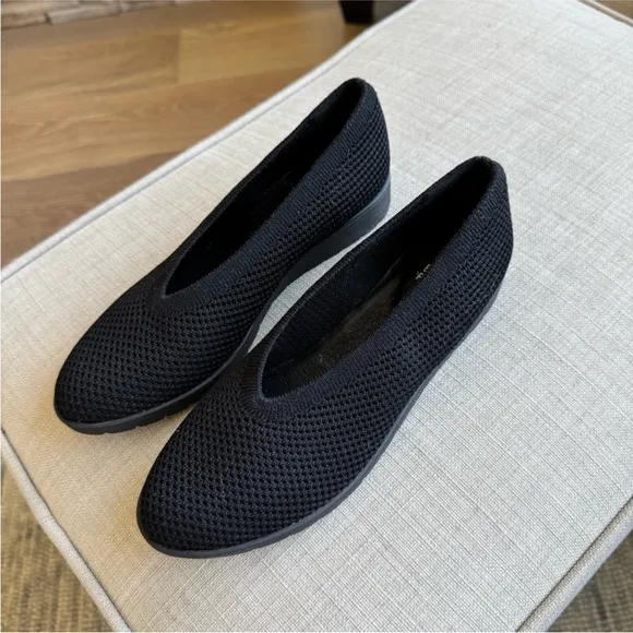 Eileen Fisher Black Knit Flats