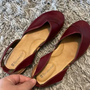 El Naturalista Red Flats Comfortable Slip-On Loafers