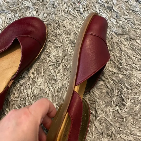 El Naturalista Red Flats Comfortable Slip-On Loafers