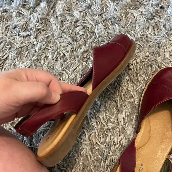 El Naturalista Red Flats Comfortable Slip-On Loafers