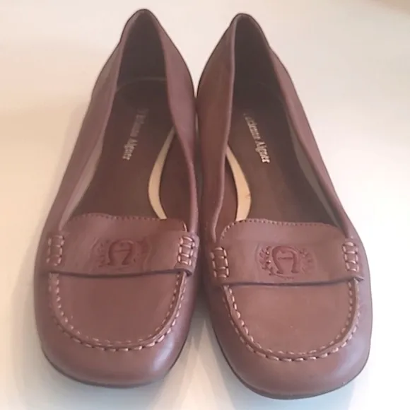 Etienne Aigner Juliana Leather Loafers Slip On Mini Heel Flat Cushion Sole 10.5
