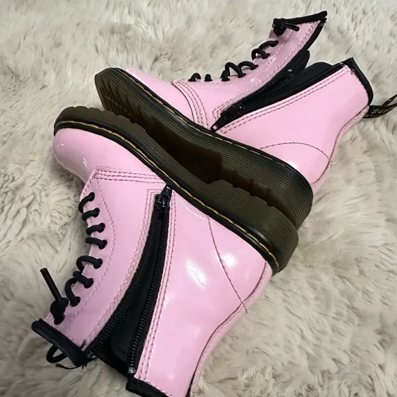 EUC Dr. Martens 1460 Boot - Kids Size 9