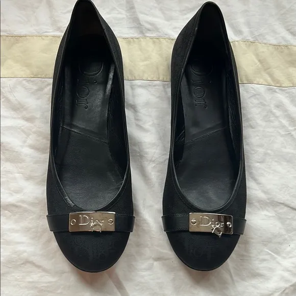 Fabulous Dior Black Ballet Flats with Silver Metal Detail 37