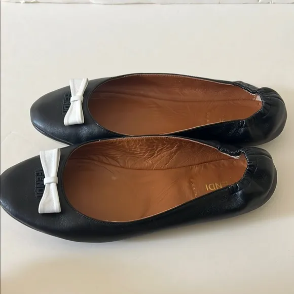 Fendi Black and White Bow Ballet Flats 38.5