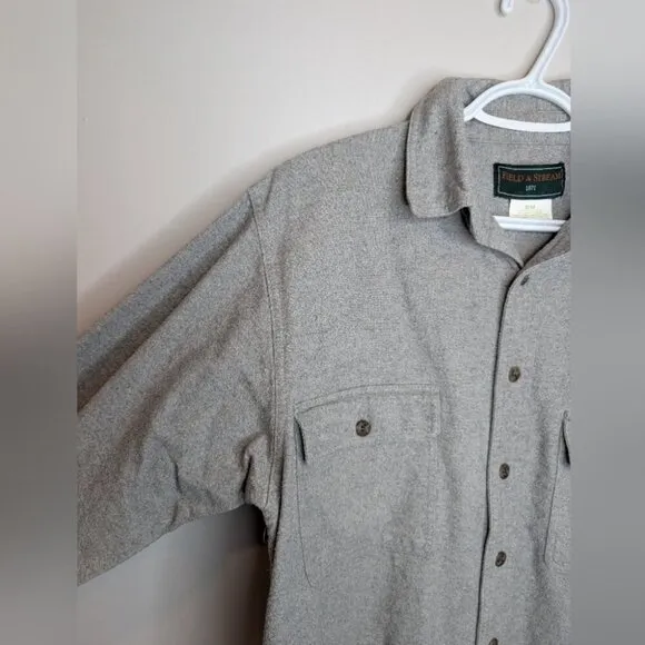 Field &amp; Stream Vintage Gray Fleece Button-Up Shirt Men's Medium - Short arms.