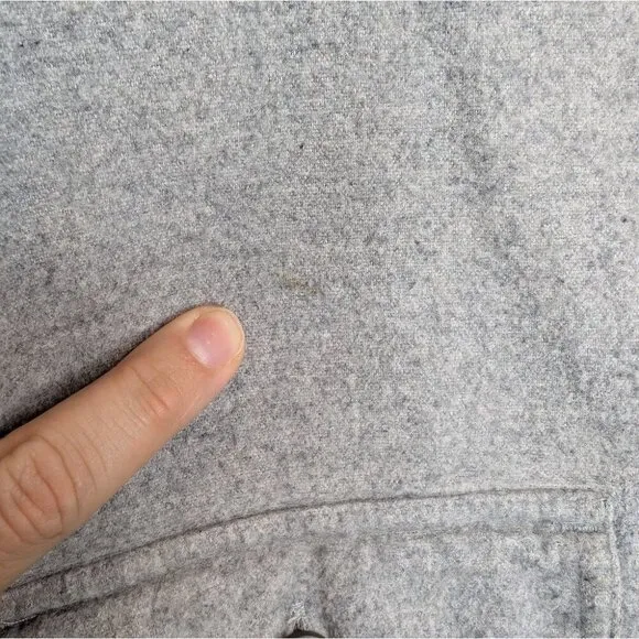 Field &amp; Stream Vintage Gray Fleece Button-Up Shirt Men's Medium - Short arms.