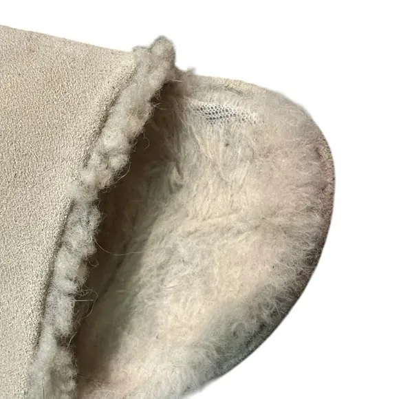 FitFlop Shuv Two-Bar Shearling-Lined Suede Slippers rose cream leather slides