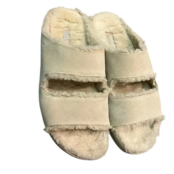 FitFlop Shuv Two-Bar Shearling-Lined Suede Slippers rose cream leather slides