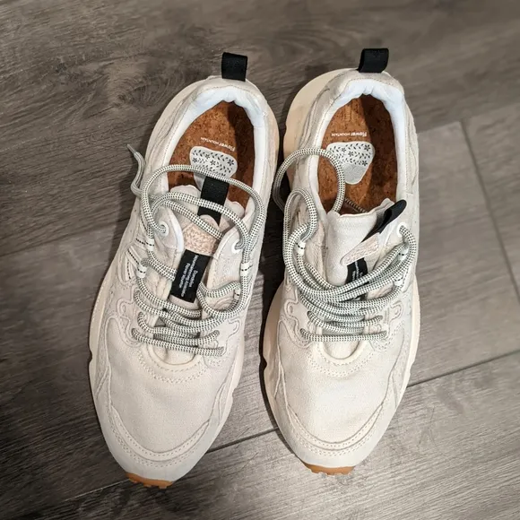 Flower Mountain sneakers 8.5