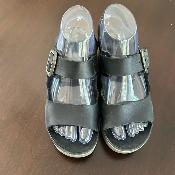 Fly London Womens Casual Yail Black Sandals Sz 37(US 6-6.5) Boho Coastal Grandma