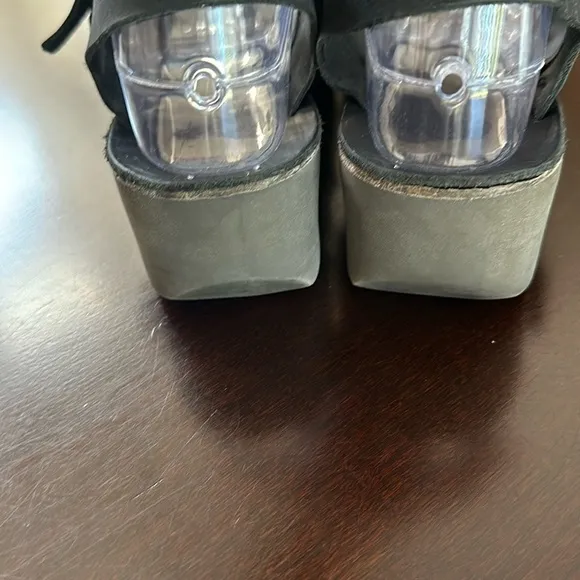 Fly London Womens Casual Yail Black Sandals Sz 37(US 6-6.5) Boho Coastal Grandma