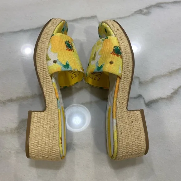 Franco Sarto Sandals Size 8 Yellow Floral Slide Sandals NWOT