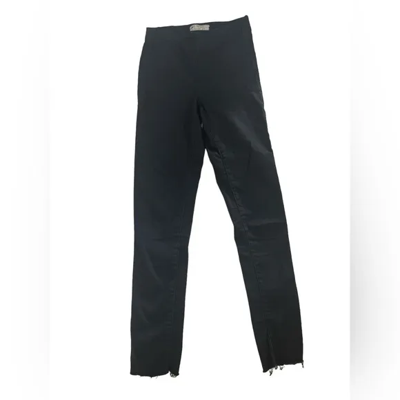 Free People Easy Goes It Jegging Black Raw Edge pull on jean denim leggings 24