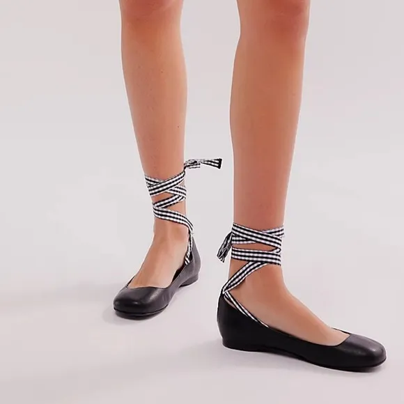 Free People Jeffrey Campbell That’s a wrap ballet flats black white gingham