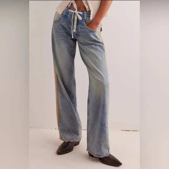 FREE PEOPLE We The Free Zambi Slouchy Jean 26 $228 Retail