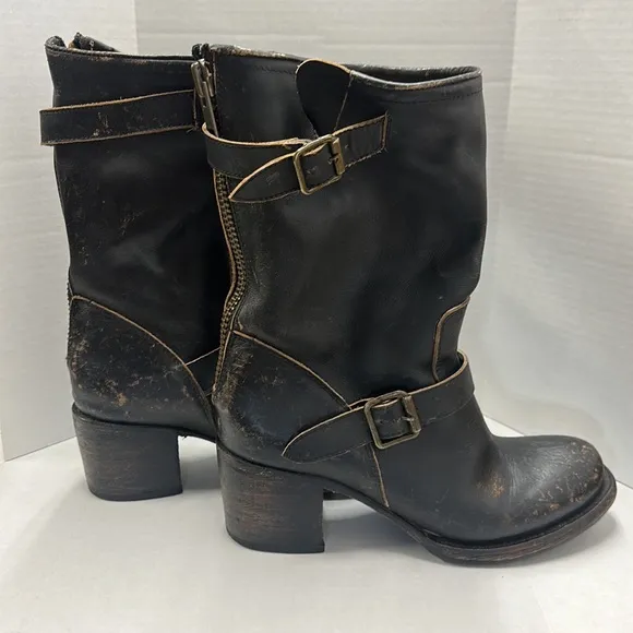 Freebird by Steven distressed black leather mid-calf Moto biker boots EUC size 8