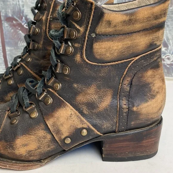Freebird by Steven Gage Distressed Leather Lace-up Boots 7 Boho Western Biker