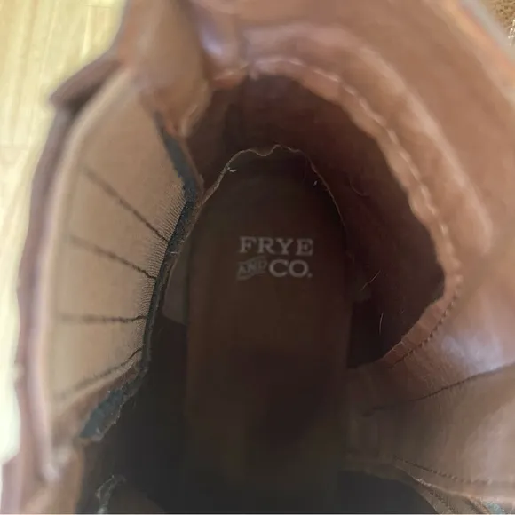 FRYE AND CO. Penny Brown Vegan Leather Ankle Boots Size 9