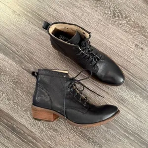 Frye Carson Lace Up Boots