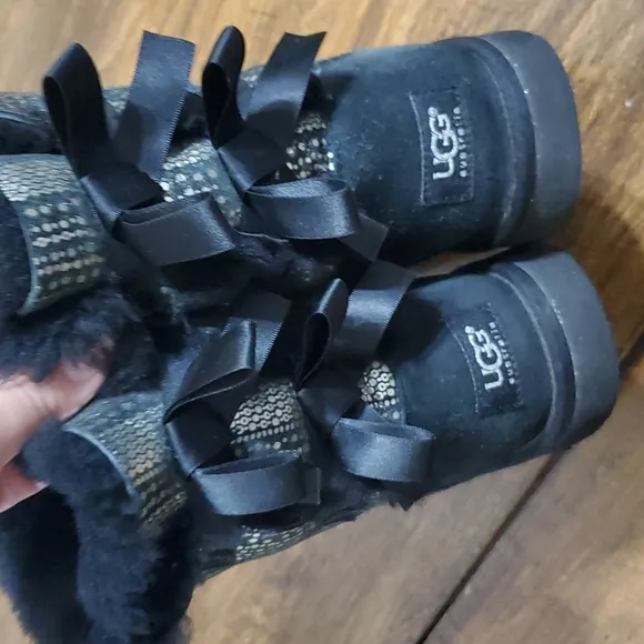 Girls Ugg Bailey Boots