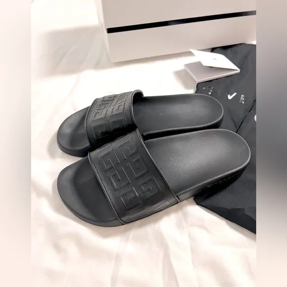 Givenchy 100% Lamb Leather Black Pool Slide Sandals Vacation Travel 40 9