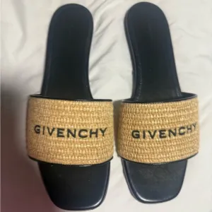 Givenchy Black and Tan Raffia Slides