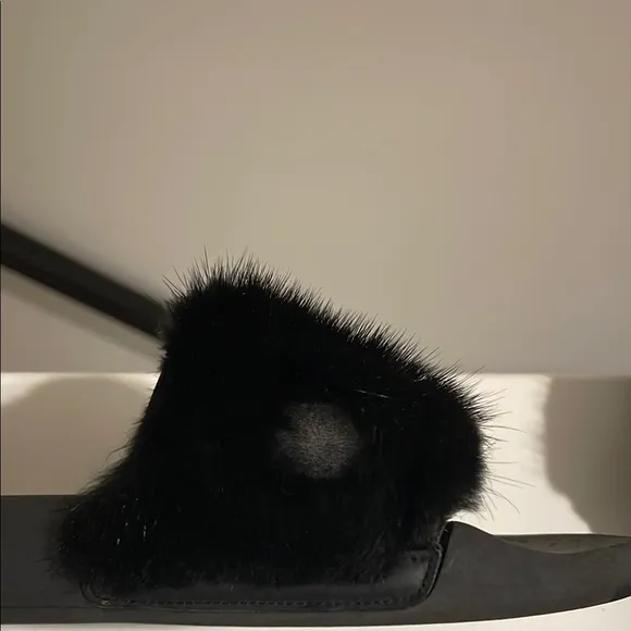 Givenchy Black Fur Slippers with Plush Comfort