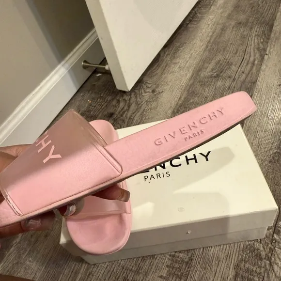 Givenchy Kids Pink Slides