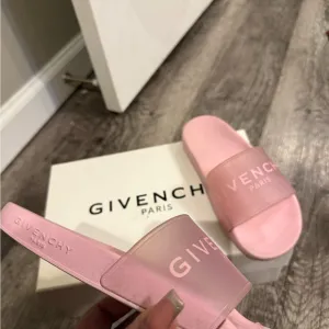 Givenchy Kids Pink Slides