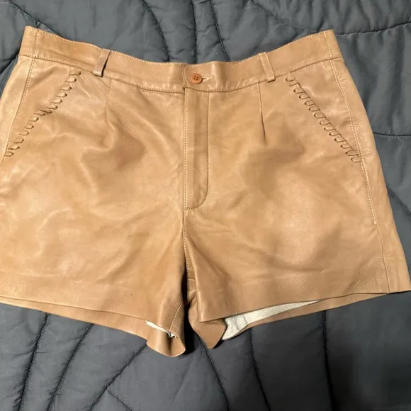 Graham &amp; Spencer Tan Lambskin Leather Shorts - Size 6