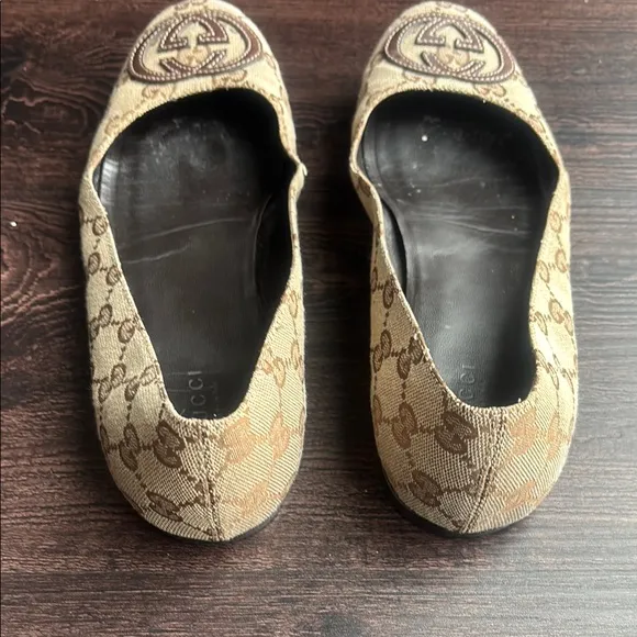 Gucci Beige/Ebony GG Canvas Ballet Flats