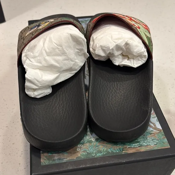 Gucci Black and Brown Slides with Floral Design