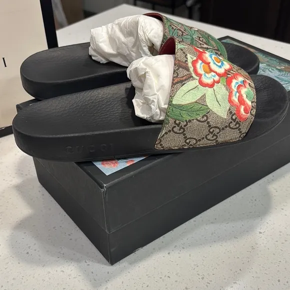 Gucci Black and Brown Slides with Floral Design