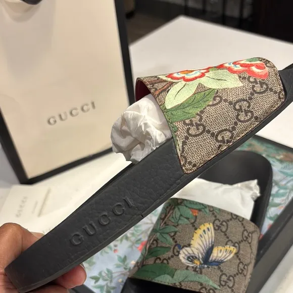 Gucci Black and Brown Slides with Floral Design