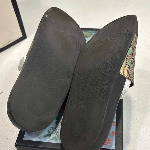 Gucci Black and Brown Slides with Floral Design