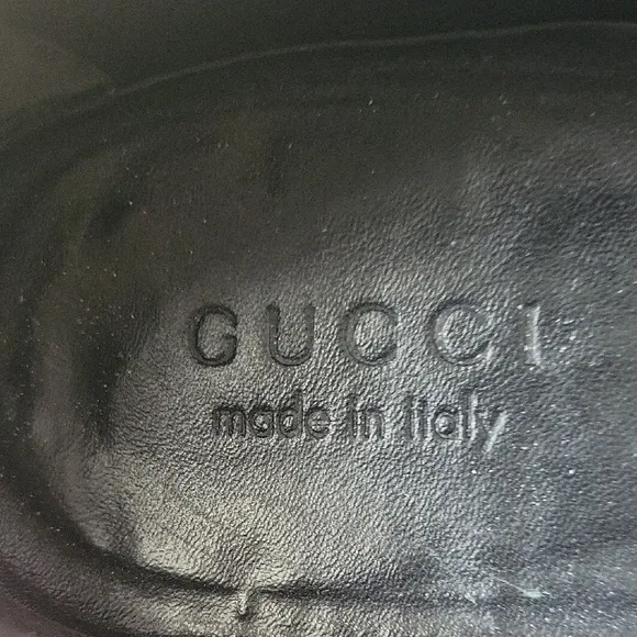 Gucci Black Leather Loafers Sleek Slip-Ons