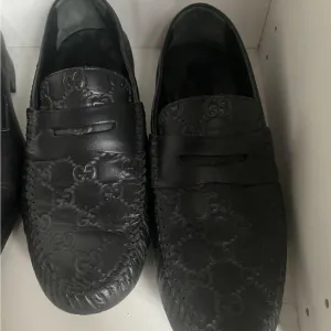 Gucci Black Loafers Slip-On Elegance