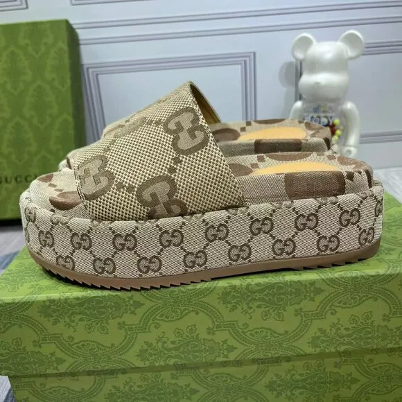 GUCCI Monogram Jumbo GG Brown Slide Sandals