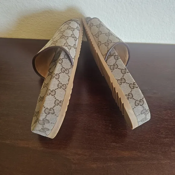 Gucci monogram slide sandals Size Guvci 10, US 10.5