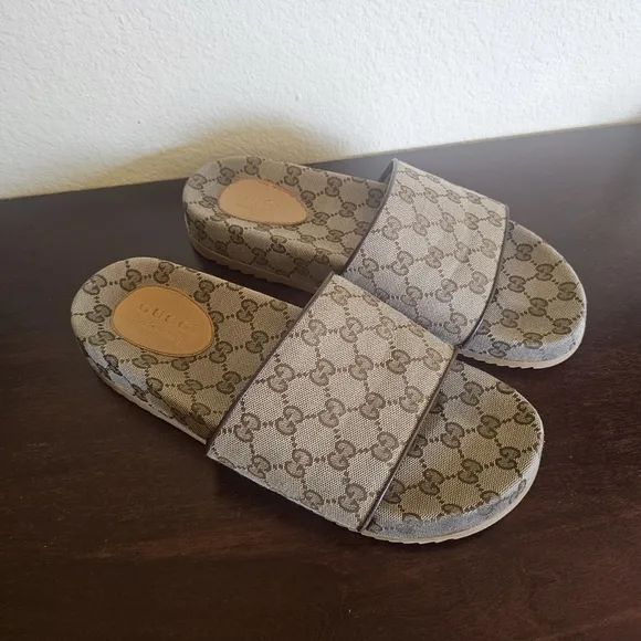 Gucci monogram slide sandals Size Guvci 10, US 10.5
