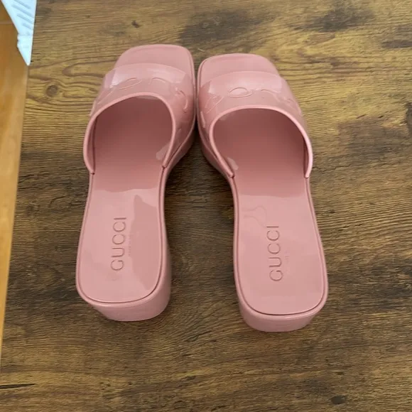 Gucci: Rubber Womens Platform 20/60mm Slide Sandals 38 Wild Rose
